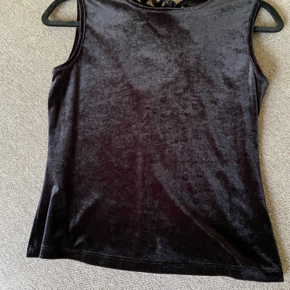 *Barbara Moss Velvety crop top - Picture 7 of 7